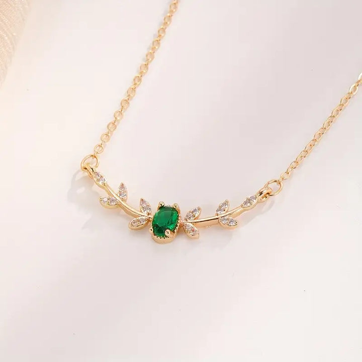 Elegant minimalistiskt Amira-halsband