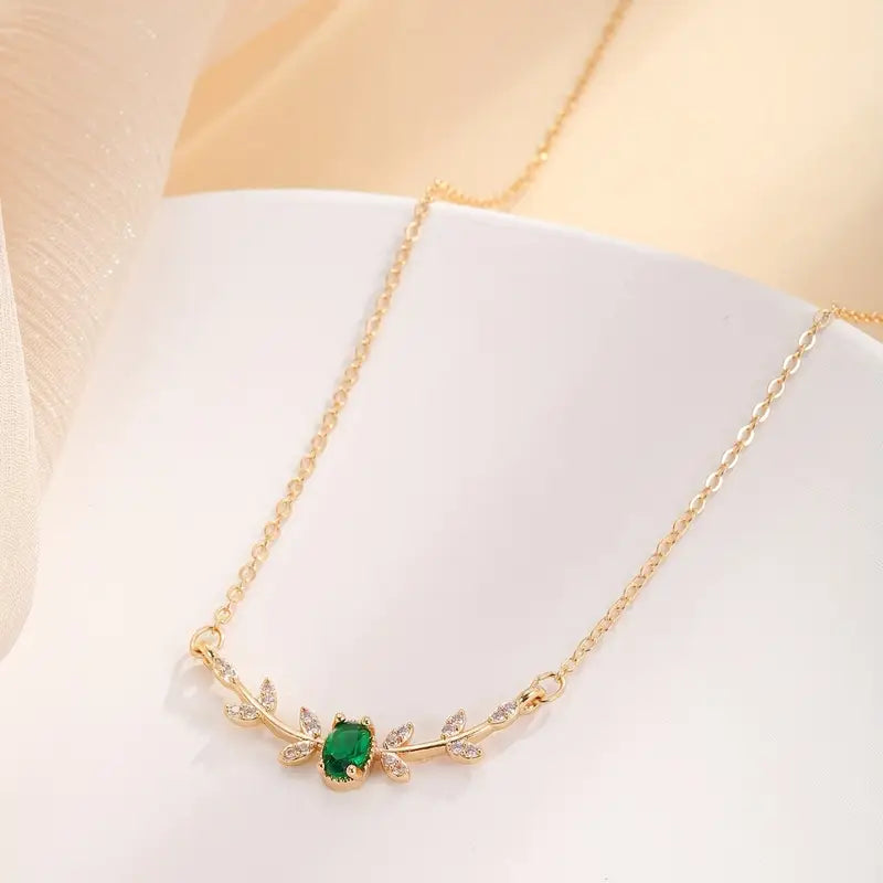 Elegant minimalistiskt Amira-halsband