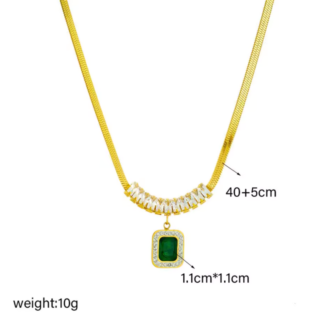 Elegant smaragdgrönt smyckeset