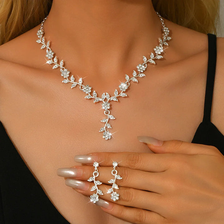 Modig Blomma Smyckeset: Halsband och Örhängen