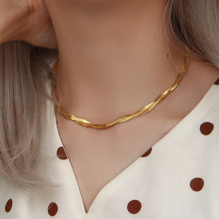 Tidlöst Set med Guldpläterat Halsband och Armband