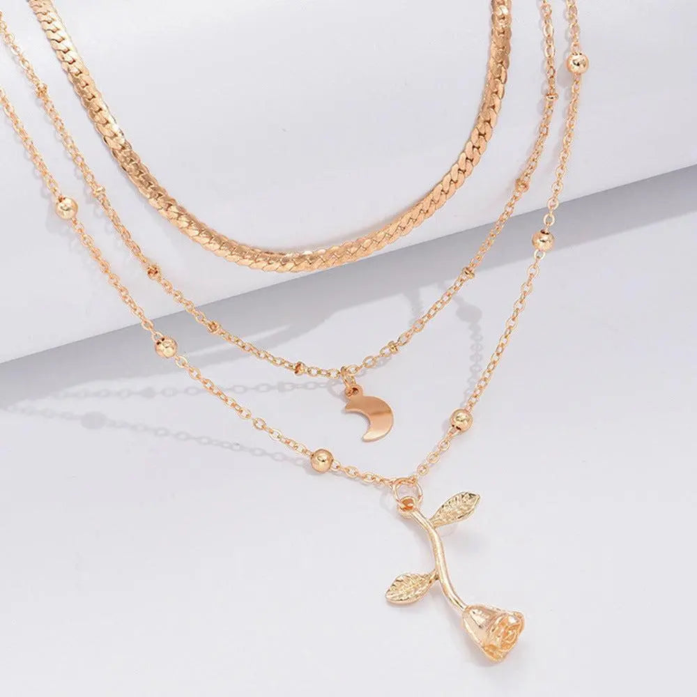 Elegant halsband med pendel i roséguld
