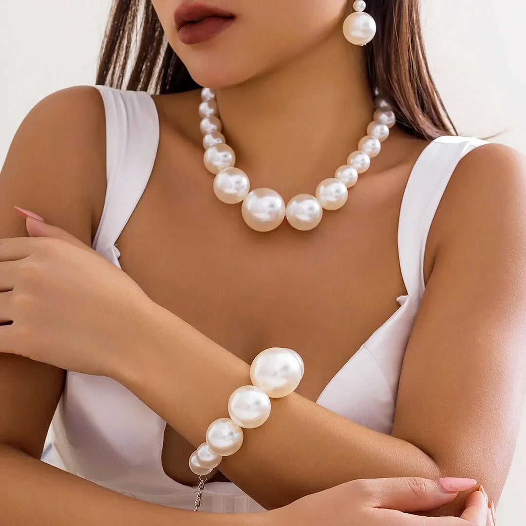 Pärlhalsband och armbandset