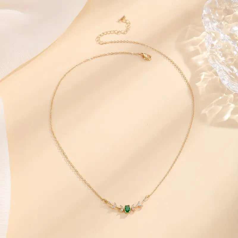 Elegant minimalistiskt Amira-halsband