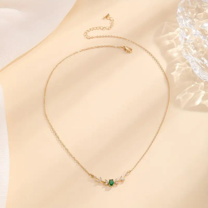 Elegant minimalistiskt Amira-halsband