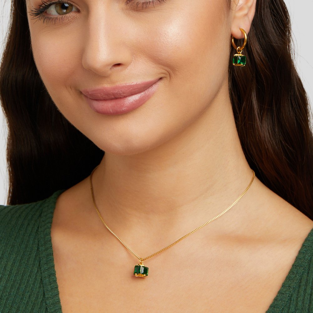 Smaragdkubhalsband