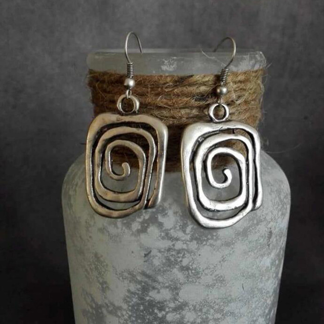 Vintage-örhängen i silver med spiralform